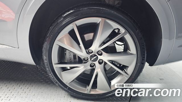 Genesis GV70 2.5T Gasoline AWD - фото 3