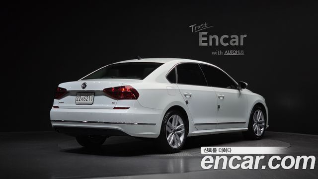 Volkswagen Passat Новый 2.0 TSI B7 - фото 0