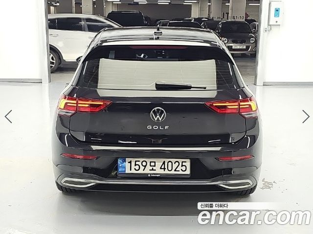 Volkswagen Golf 8-го поколения 2.0 TDI Premium - фото 2