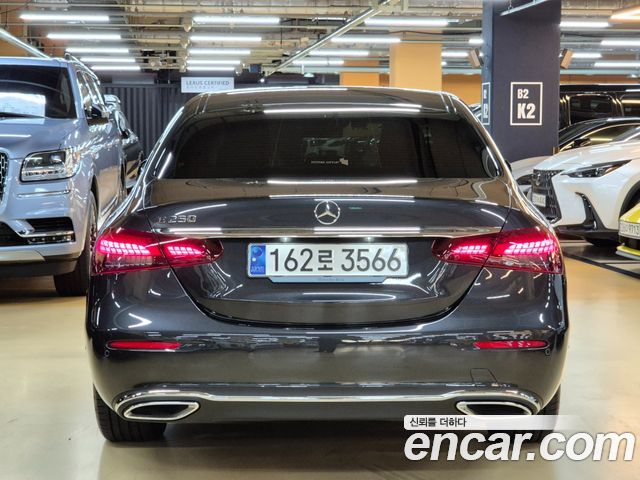 Mercedes-Benz E-Class W213 E250 Avantgarde - фото 3