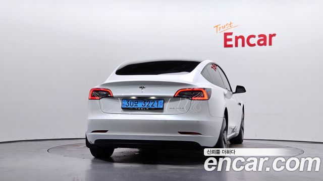 Tesla Model 3 Long Range AWD - фото 3