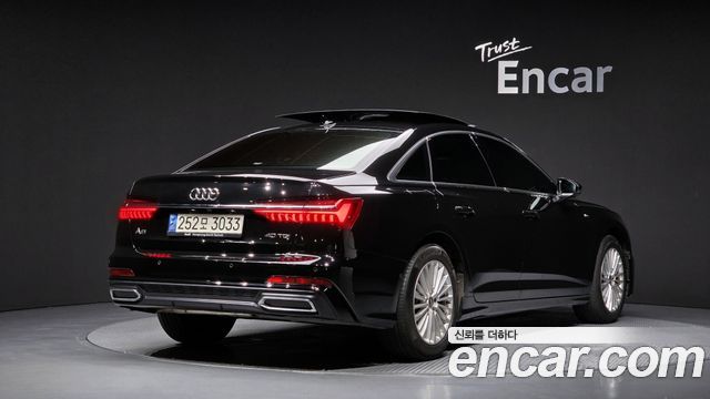 Audi A6 C8 40 TDI Premium - фото 1