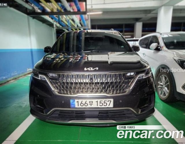 Kia Carnival 4-го поколения 9-Seater Noblesse - фото 0
