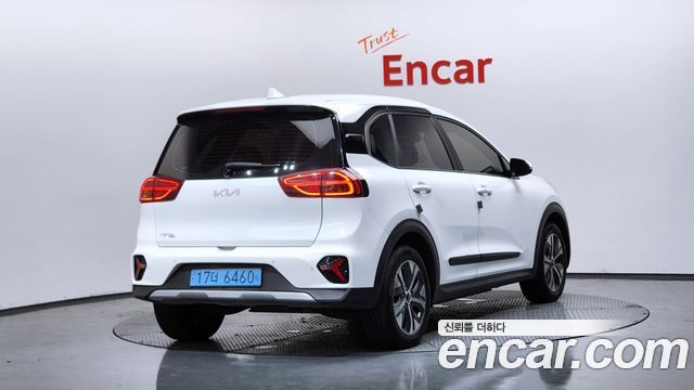 Kia Niro Plus Earth - фото 1