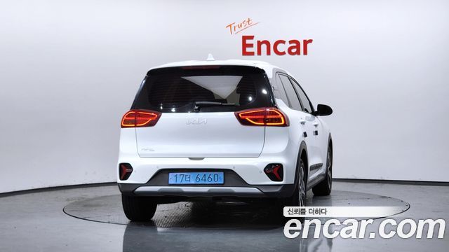 Kia Niro Plus Earth - фото 3