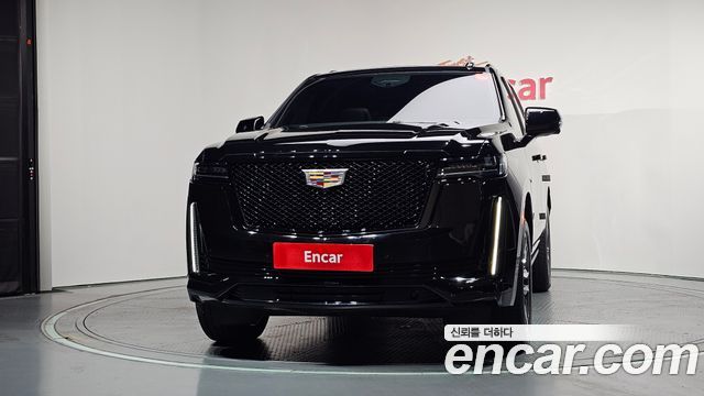 Cadillac Escalade 5-го поколения 6.2 Sports Platinum - фото 2