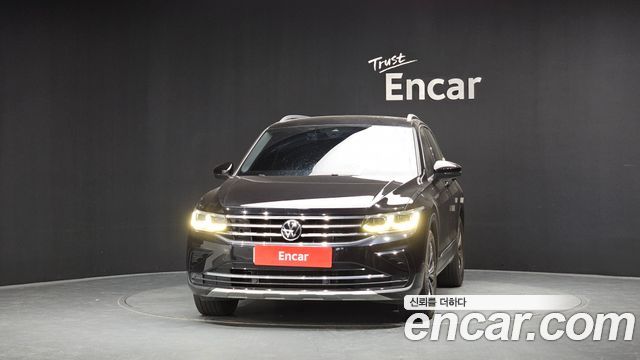 Volkswagen Tiguan 2-го поколения 2.0 TDI Premium - фото 2