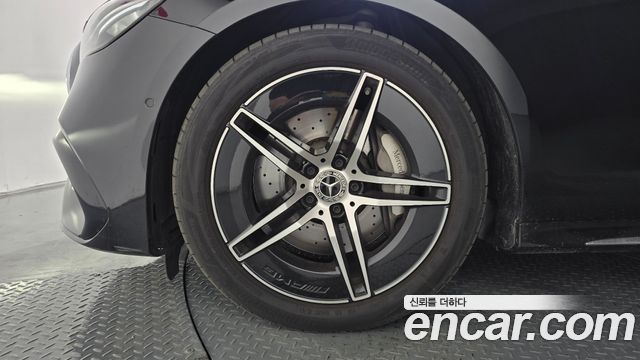 Mercedes-Benz E-Class W214 E200 AMG Line - фото 4