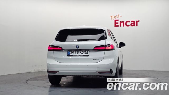 BMW 2 Series Active Tourer U06 220i Advantage - фото 3