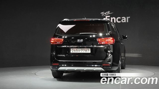 Kia Carnival Новый 9-Seater Noblesse Special - фото 3