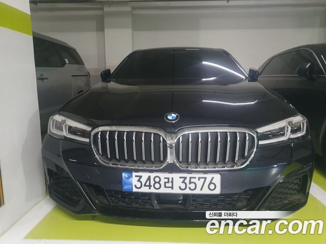 BMW 5 Series G30 520i M Sport - фото 0