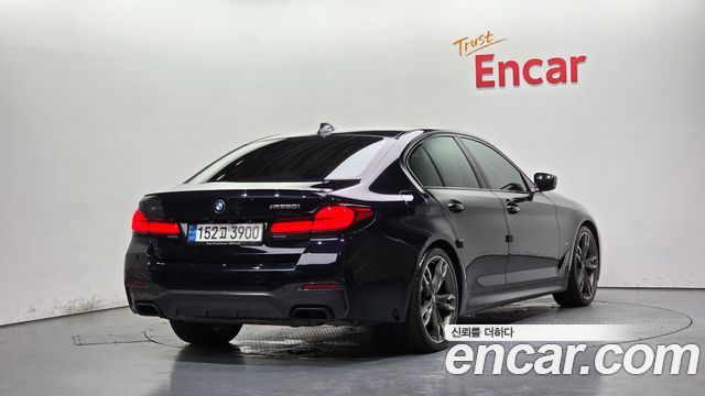BMW 5 Series G30 M550i xDrive - фото 1