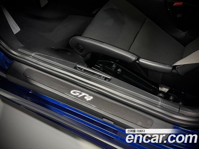 Porsche 718 Cayman 4.0 GT4 - фото 4