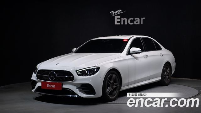 Mercedes-Benz E-Class W213 E250 AMG Line - фото 0