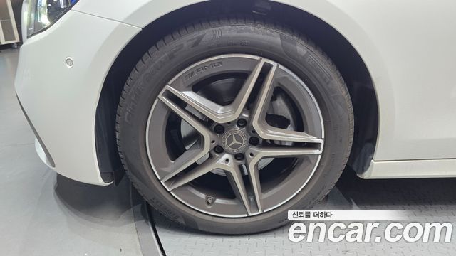 Mercedes-Benz E-Class W213 E250 AMG Line - фото 4