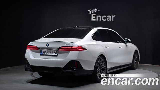 BMW 5 Series G60 530i xDrive M Sport Pro Special Edition - фото 1