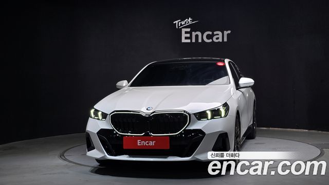 BMW 5 Series G60 530i xDrive M Sport Pro Special Edition - фото 2