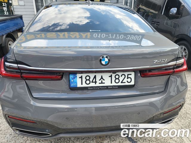 BMW 7 Series G11 740i M Sport - фото 3