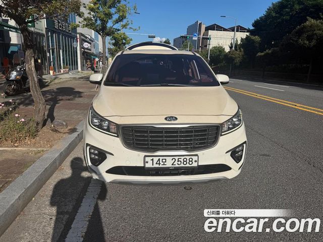 Kia Carnival Новый 9-Seater Noblesse - фото 0