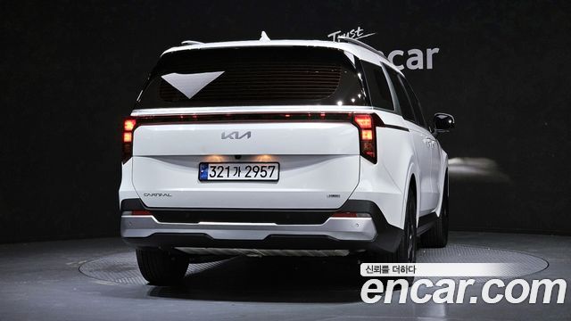 Kia Carnival Новый 4-го поколения HEV 9 seater Prestige - фото 3