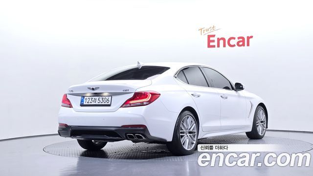 Genesis G70 2.0T Elite - фото 1