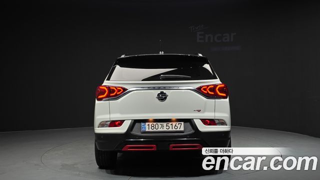 SsangYong Korando Gasoline 1.5 2WD R-Plus - фото 3