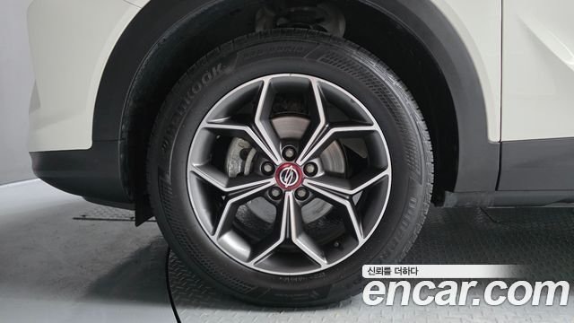SsangYong Korando Gasoline 1.5 2WD R-Plus - фото 4