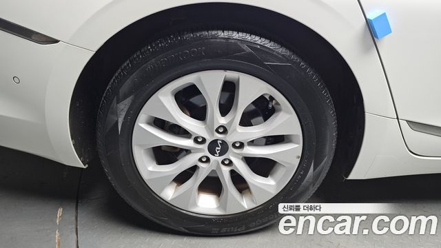 Kia K8 2.5 Gasoline 2WD Noblesse - фото 4