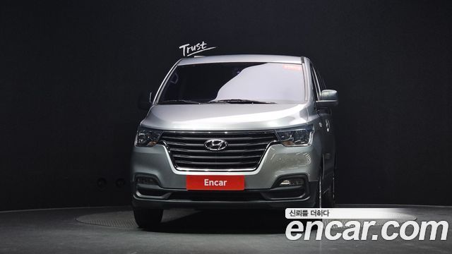 Hyundai Starex Новый Van 5-Seater Style - фото 1