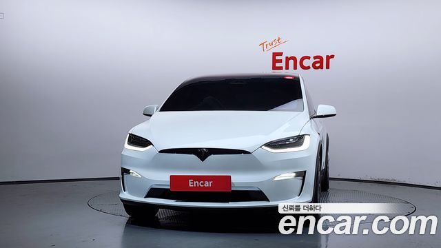 Tesla Model X Plaid - фото 2
