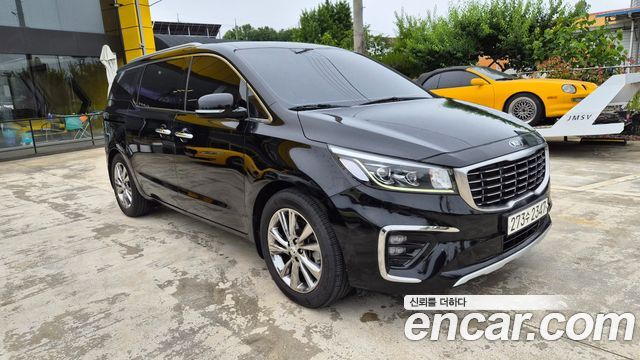 Kia Carnival Новый 7-Seater Limousine VIP - фото 2