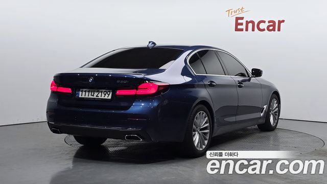 BMW 5 Series G30 530i Luxury - фото 1