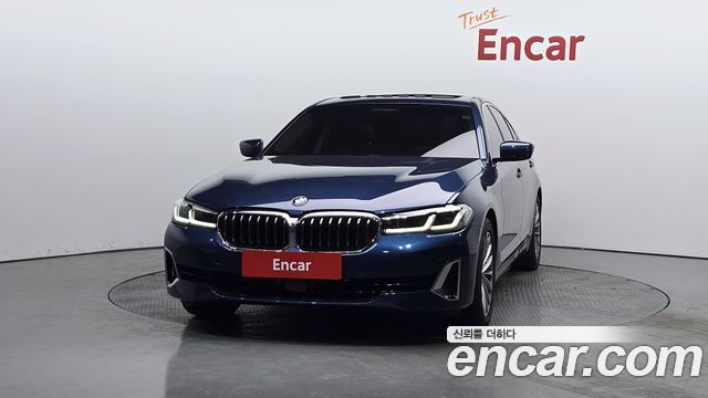 BMW 5 Series G30 530i Luxury - фото 2