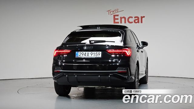 Audi Q3 F3 40 TFSI Quattro Premium Sport Back - фото 2