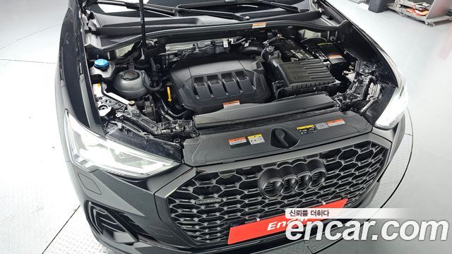 Audi Q3 F3 40 TFSI Quattro Premium Sport Back - фото 4