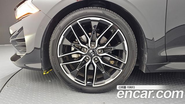 Kia K5 3-го поколения 1.6 Turbo Signature - фото 4