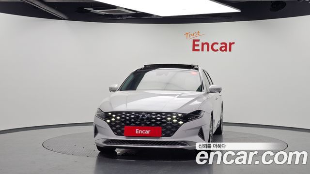 Hyundai Grandeur Новый IG 2.5 Calligraphy - фото 1