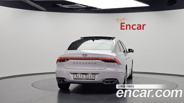 Hyundai Grandeur Новый IG 2.5 Calligraphy - фото 3