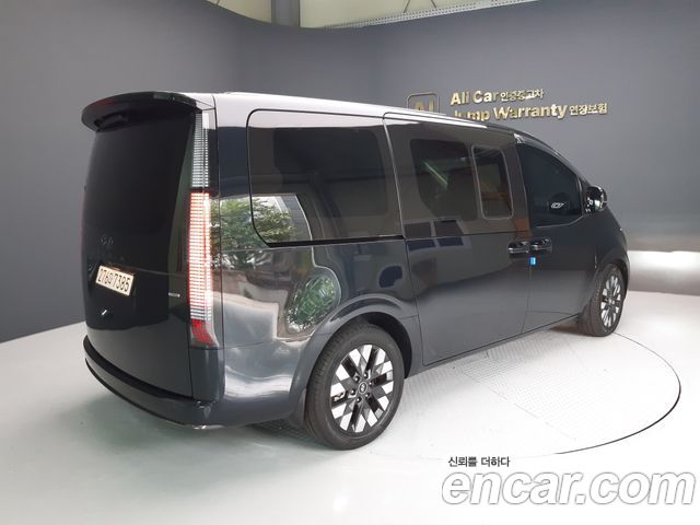 Hyundai Staria 4WD Lounge 7-Seater Inspiration - фото 1