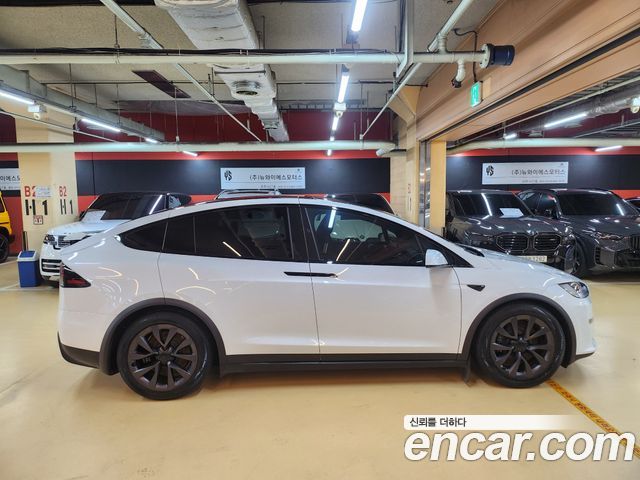 Tesla Model X AWD - фото 2