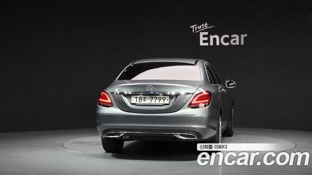 Mercedes-Benz C-Class W205 C220 d Avantgarde - фото 3