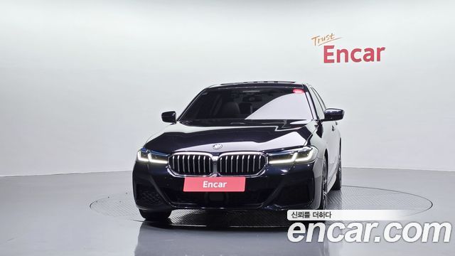 BMW 5 Series G30 530e M Sport - фото 2