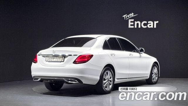 Mercedes-Benz C-Class W205 C200 Avantgarde - фото 0