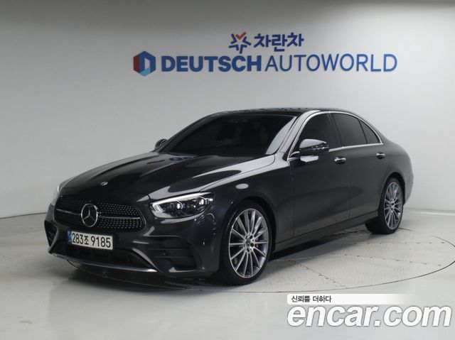 Mercedes-Benz E-Class W213 E350 4MATIC AMG Line - фото 0