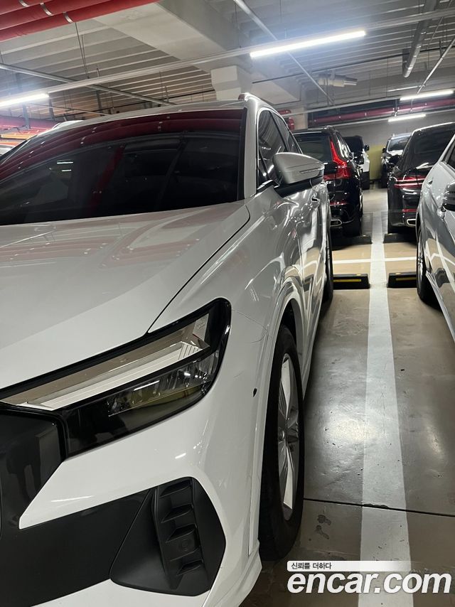 Audi Q4 e-Tron F4 40 - фото 2