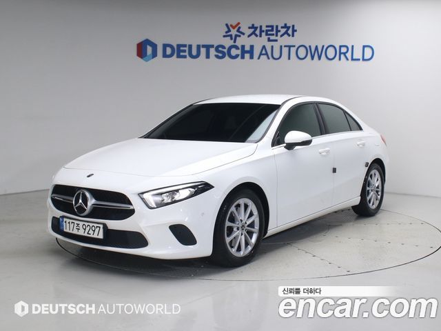 Mercedes-Benz A-Class W177 A220 Sedan - фото 0