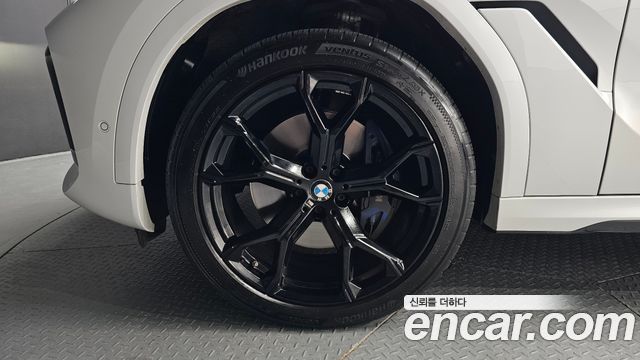 BMW X6 G06 xDrive40i M Sport - фото 4