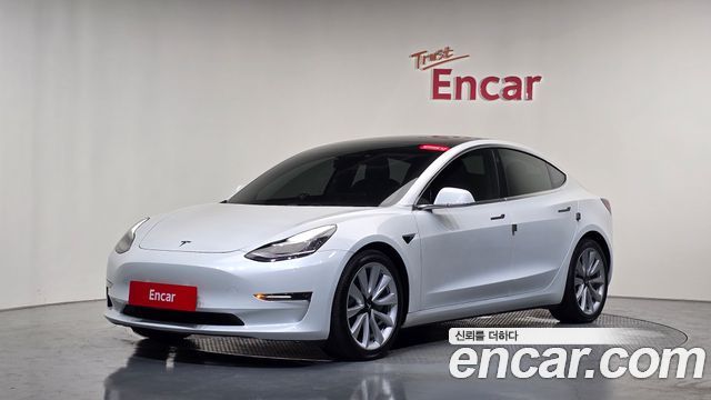 Tesla Model 3 Long Range AWD - фото 0