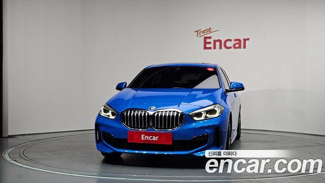 BMW 1 Series F40 120i M Sports - фото 2