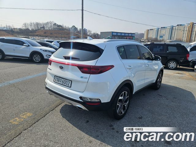 Kia Sportage The Bold Diesel 2.0 2WD Prestige - фото 4
